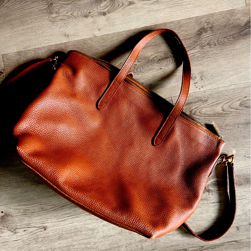 Cuyana medium sized tote